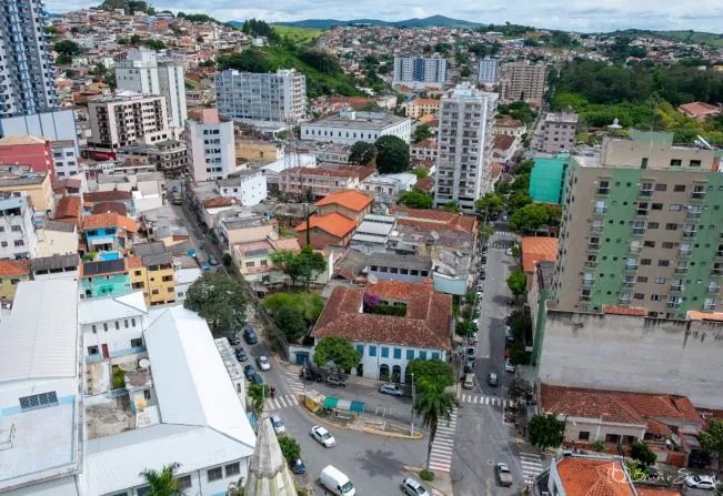 Ferramenta de Currículos para Associação Comercial de Caxambu MG