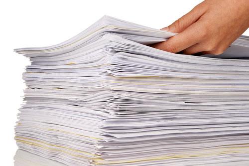 curriculos em papel associação comercial