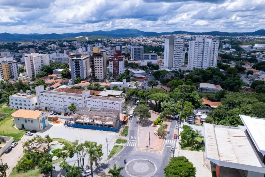 Ferramenta de Currículos para ACE e CDL de Betim MG