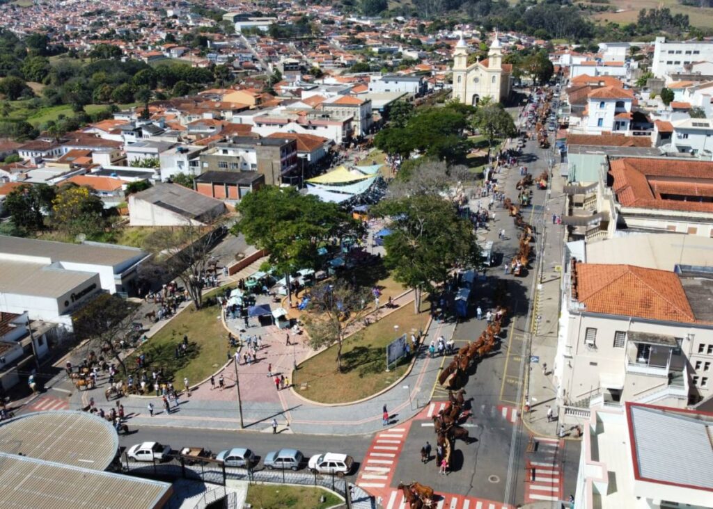 Ferramenta de Currículos para Associação Comercial de Areado MG