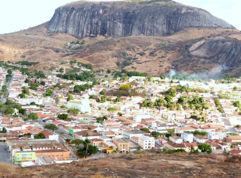 Ferramenta de Currículos para Associação Comercial de Pedra Azul MG