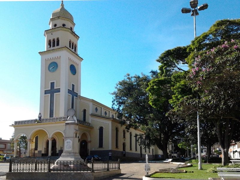 Ferramenta de Currículos para Associação Comercial de Três Pontas MG